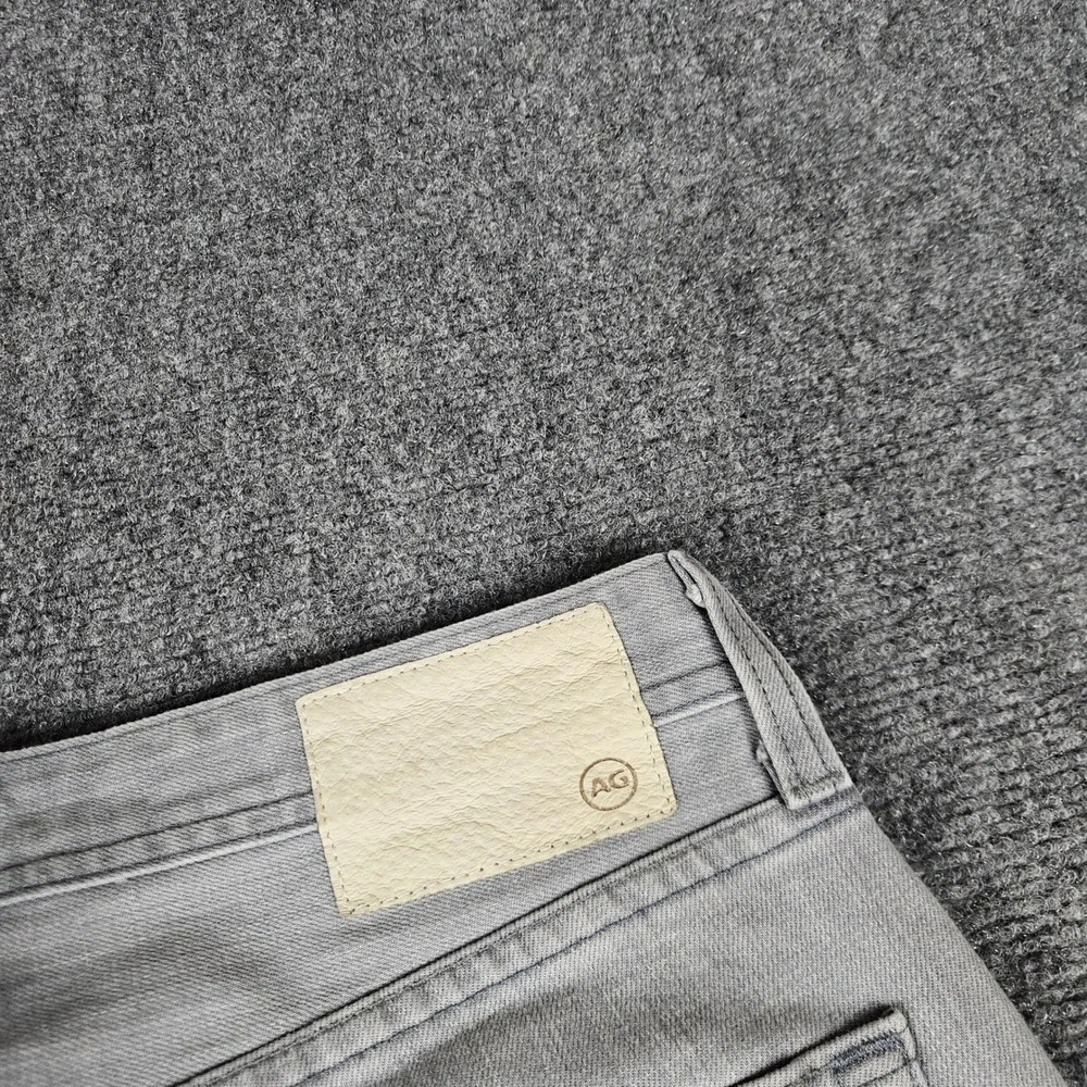AG Adriano Goldschmied The Graduate Tailored Leg Gray Jeans 30x34 Actual 32x30.5